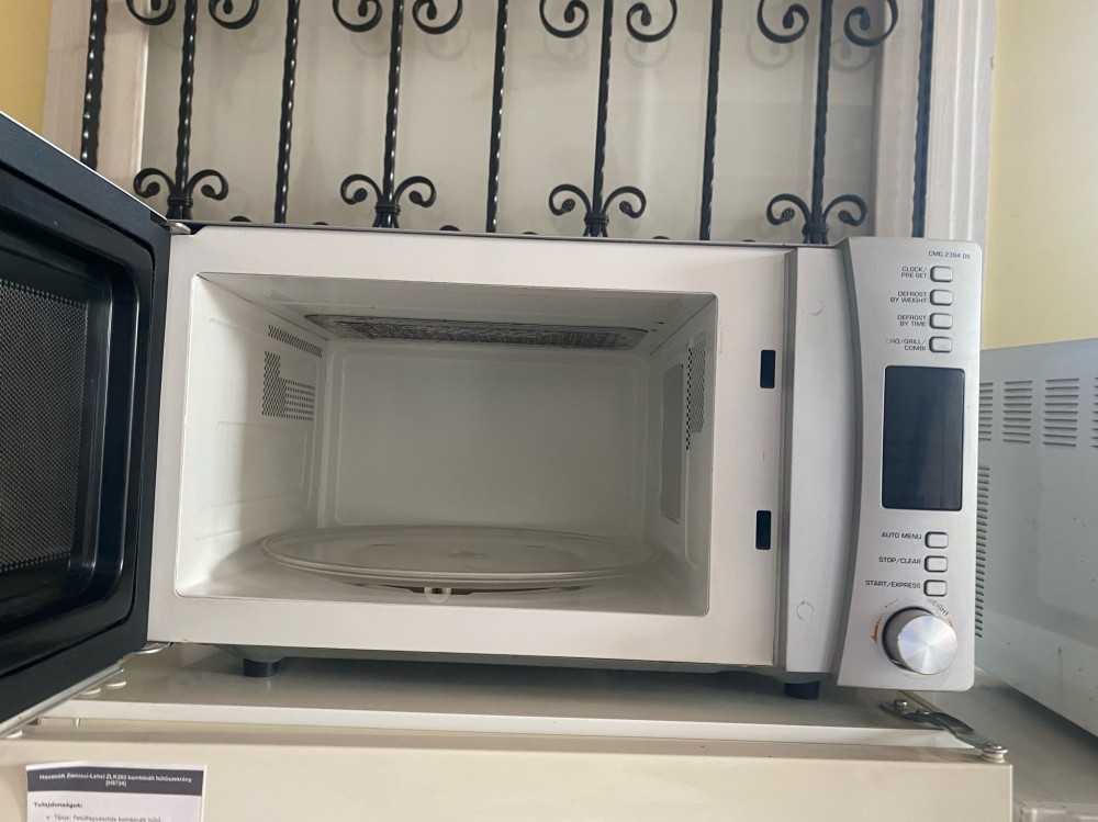 Használt Candy CMG 2394 DS mikrohullámú sütő [H9866] - árak, vásárlás,  összehasonlítás - Áruház - Cserebirodalom