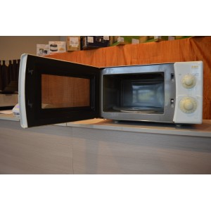 Használt DeLonghi MW401 mikrohullámú sütő [H612] 