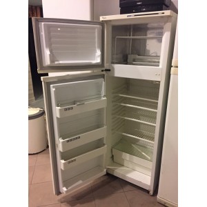 Használt Whirlpool ARG 637/G/WP hűtőszekrény [H657] 