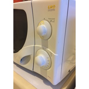 Használt DeLonghi MW311 mikrohullámú sütő [H719] 
