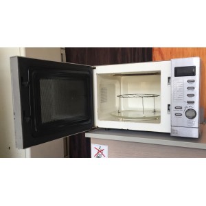Használt Tesco MTG06 grilles mikrohullámú sütő [H1525] 