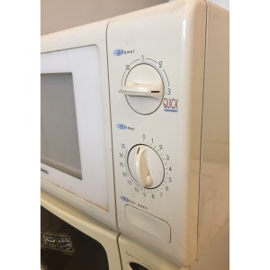 Használt Daewoo mikróhullámú sütő [H2146] 
