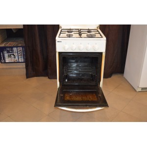 Használt Zanussi ZCG 558 GW 4 zónás gáztűzhely [H2255] 