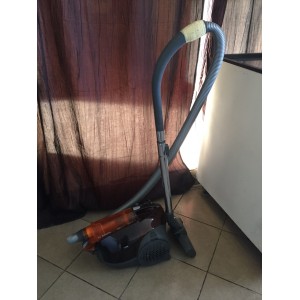 Használt Bosch BX11800 porszívó [H2489] 