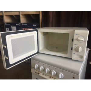 Használt Daewoo KOR 6105 mikróhullámú sütő [H2587] 