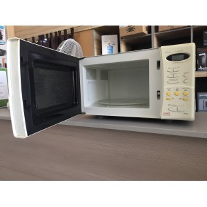 Használt DeLonghi MW 345 mikrohullámú sütő [H3328] 