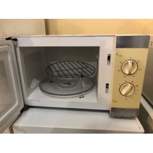Használt Nethaus NH-6170WG mikrohullámú sütő [H3674] 