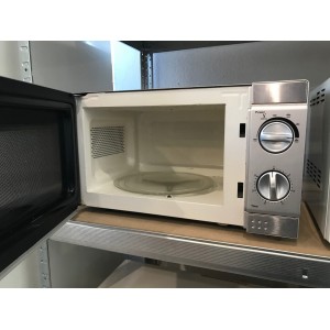 Használt Tesco MMS07 mikrohullámú sütő [H4429] 