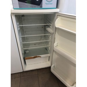 Használt Zanussi ZC205R normál hűtőszekrény [H4693] 