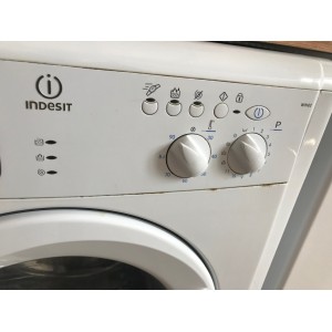 Használt Indesit WIN82 elöltöltős mosógép [H5142] 