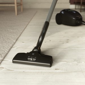 Electrolux PD82-ANIMA Pure D8.2 szuper csendes porzsákos porszívó, állatbarátoknak 