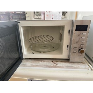 Használt Tesco MTG06 grilles mikrohullámú sütő [H5779] 