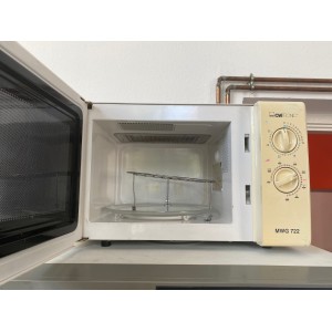 Használt Clatronic MWG722 mikrohullámú sütő [H6066] 