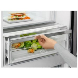 Electrolux LNC7ME32W1 Alulfagyasztós kombinált hűtőszekrény