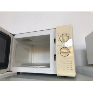 Használt Delton 717 mikrohullámú sütő [H6544] 