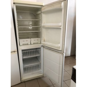 Hazsnált Zanussi ZLKI301 kombinált hűtőszekrény [H8341] 