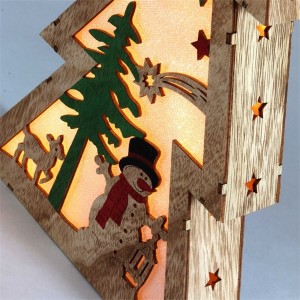 Iris Fenyőfa alakú hóember mintás/20x29,5x4,5cm/meleg fehér LED-es fa fénydekoráció 
