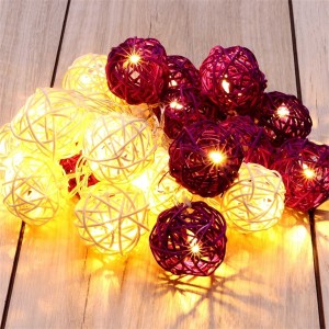 Iris Gömb alakú fonott/rattan/4m/meleg fehér + lila/20db LED-es/3xAA elemes fénydekoráció 