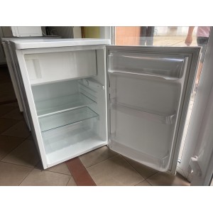 Újszerű Zanussi ZRG 15805 WA normál hűtőszekrény [HFS190] 
