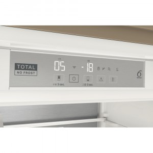 Whirlpool WH SP70 T232 P beépíthető kombinált hűtőszekrény