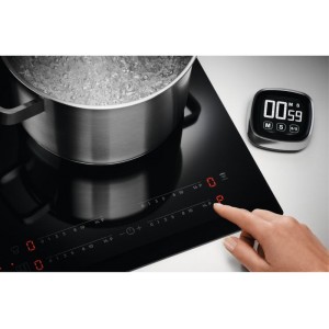 ELECTROLUX EIS62453 Beépíthető indukciós főzőlap 60cm, SenseBoil, SlimFit, Hob2Hood, 4 zóna, Bridge, Booster, gyerekzár, hangjelzés