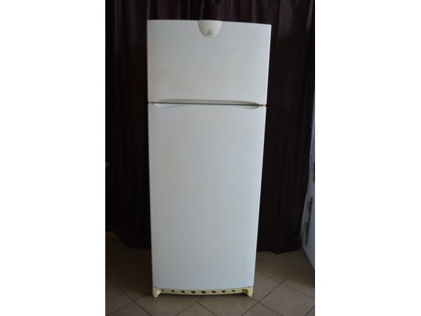 Használt Indesit DF02X kombinált hűtőszekrény [H472] 
