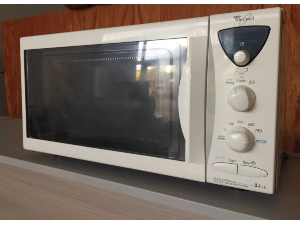 Használt Whirlpool AVM414/1WH mikrohullámú sütő [H675] 
