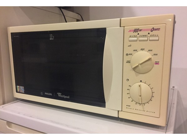 Használt Philips-Whirlpool AVM 606/WH mikrohullámú sütő [H745] 