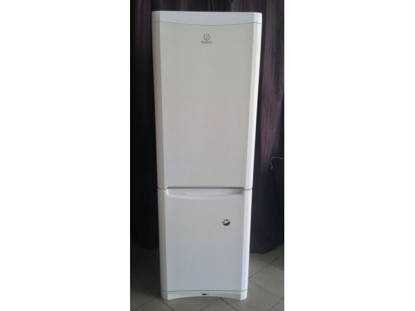 Használt Indesit CMO1X kombinált hűtőszekrény [H1061] 