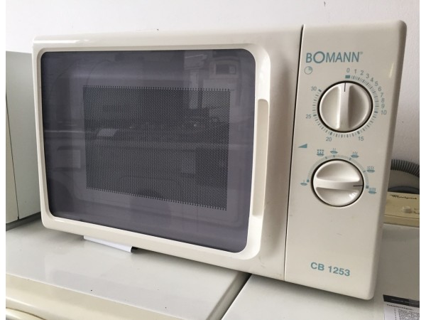 Használt Bomann CB1253 mikrohullámú sütő [H1242] 