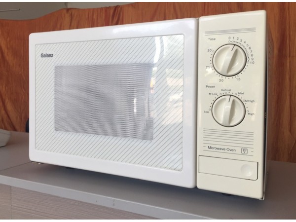 Használt Galanz WP700J17 mikrohullámú sütő [H1263] 