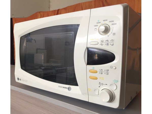 Használt LG MB-387W mikrohullámú sütő [H1404] 