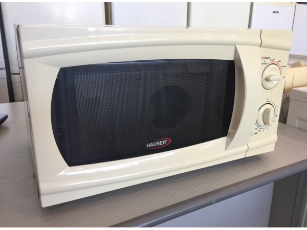 Használt Hauser MW-720 mikrohullámú sütő [H2074] 