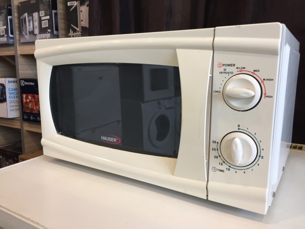 Használt Hauser mikrohullámú sütő [H2216] 