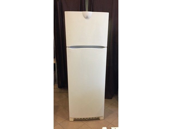 Használt Indesit DF01X felülfagyasztós kombi hűtőszekrény [H2227] 