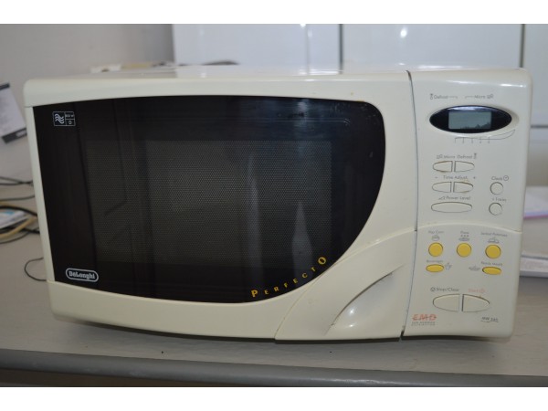 Használt Delonghi MW 345 mikróhullámú sütő [H2465] 