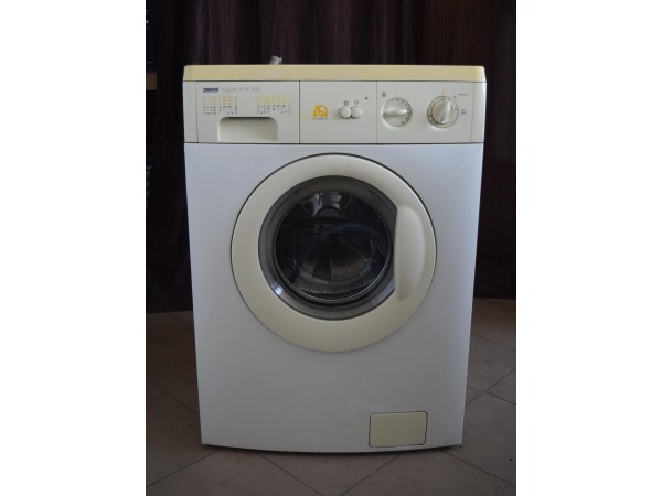 Használt Zanussi FA 522 elöltöltős mosógép [H2508] 