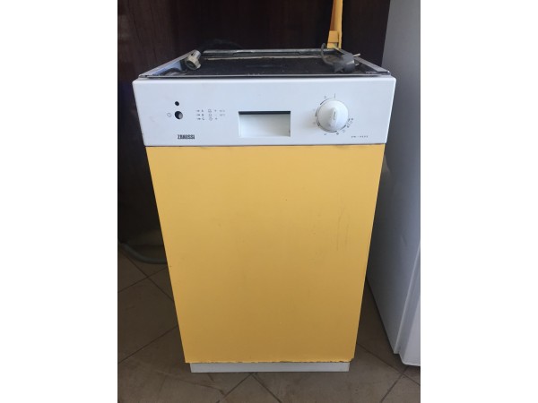 Használt Zanussi DW-4803 keskeny mosogatógép [H3294] 