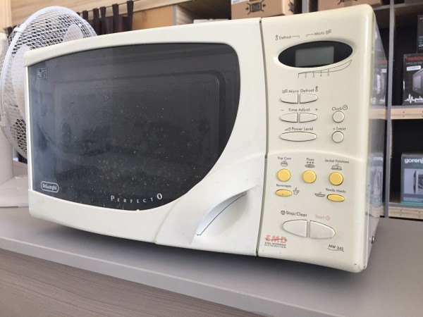 Használt DeLonghi MW 345 mikrohullámú sütő [H3328] 