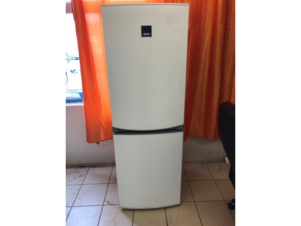 Használt Zanussi ZRB 33100 WA alulfagyasztós hűtőszekrény [H3539] 