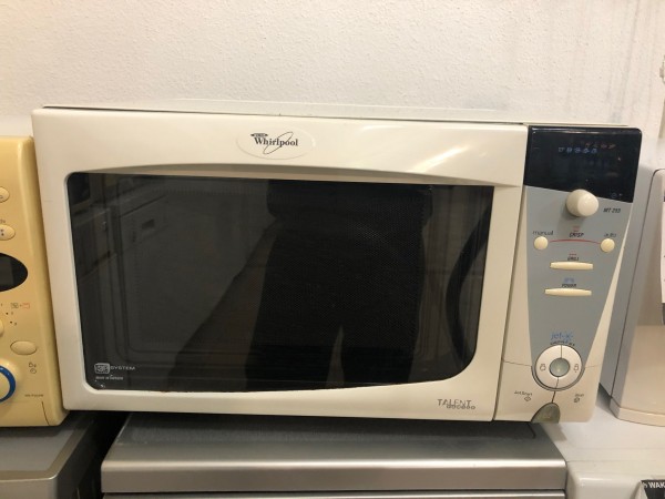 Használt Whirlpool MT255 mikrohullámú sütő [H3672] 