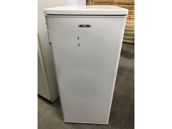 Használt Zanussi ZC244R normál hűtőszekrény [H3923] 