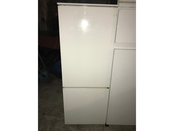 Használt Zanussi ZI2502RV beépíthető hűtőszekrény [H4281] 