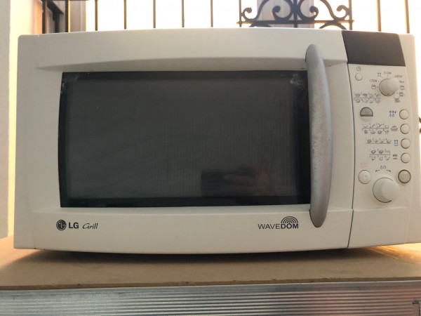 Használt LG MB4384B/01 mikrohullámú sütő [H4825] 