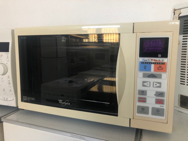 Használt Whirlpool AVM918 mikrohullámú sütő [H5680] 