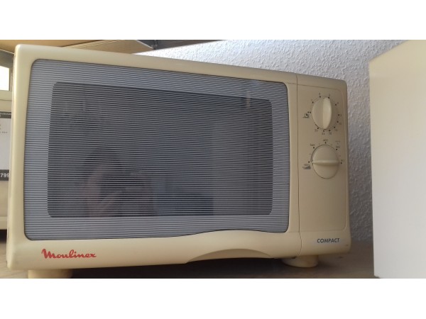 Használt Moulinex Y50 mikrohullámú sütő [H5756] 