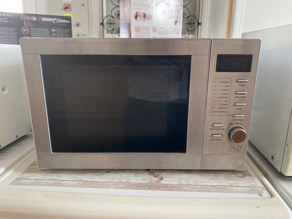 Használt Tesco MTG06 grilles mikrohullámú sütő [H5779] 