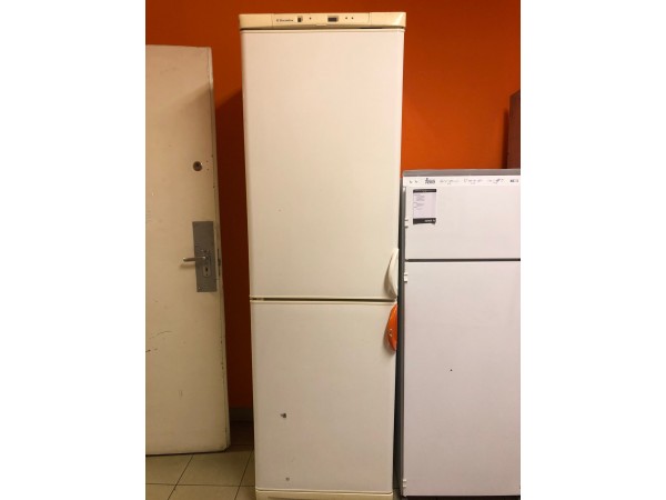 Használt Electrolux ER8997B kombinált hűtőszekrény [H7220] 