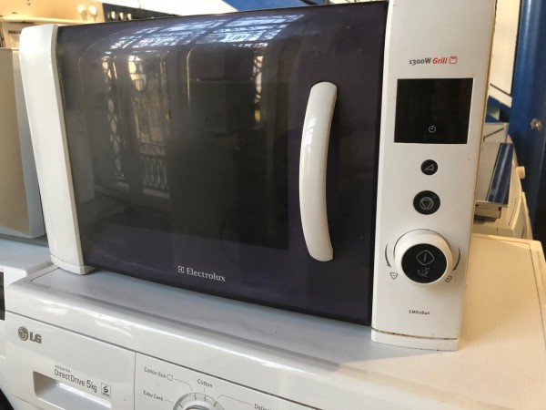 Használt Electrolux EMS2840 mikrohullámú sütő [H7447] 