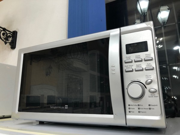 Használt Tarrington House MWD4820 mikrohullámú sütő [H7459] 